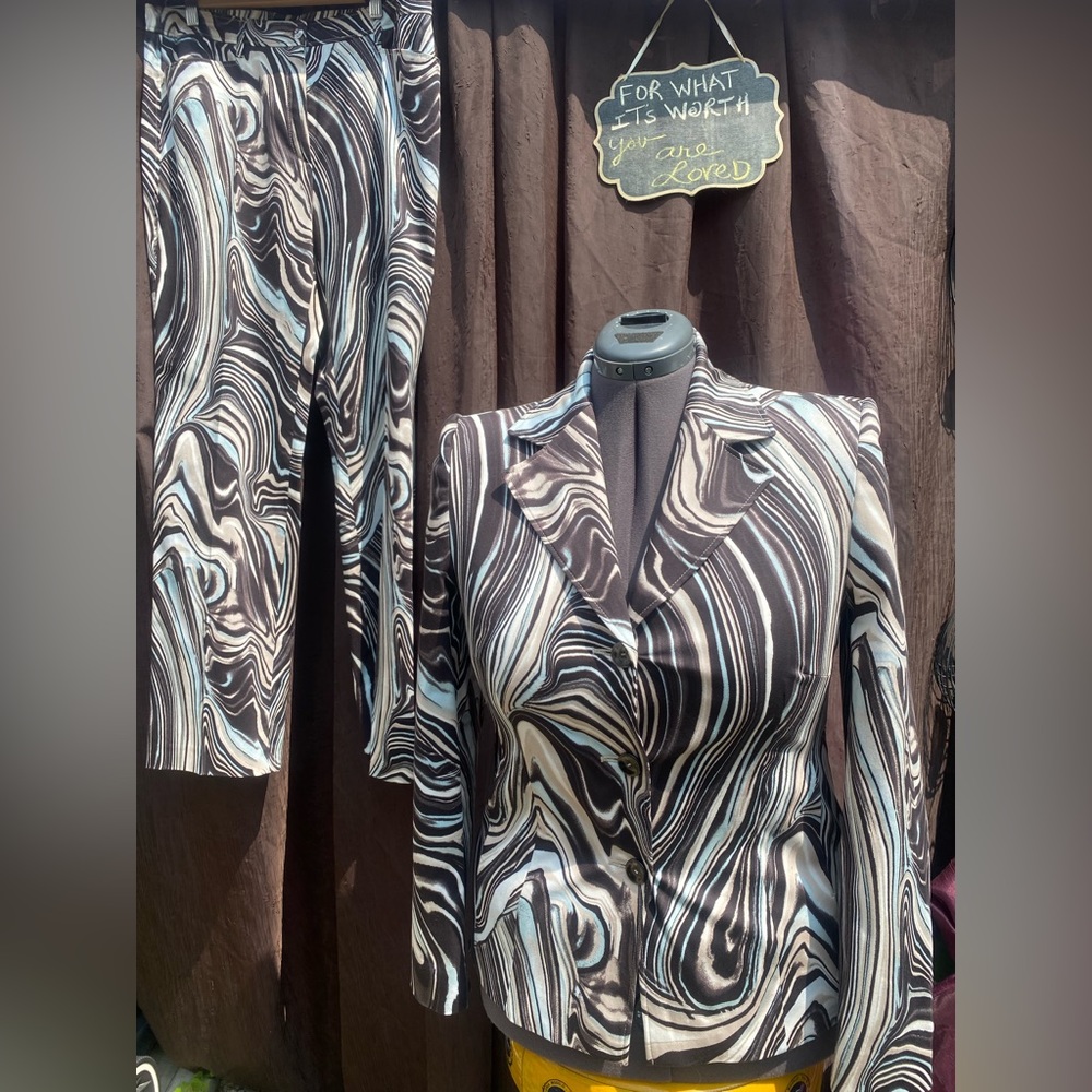 Designer Betty Barclay Pantsuit – Psychodelic Swirl Print Blazer & Trouser Set